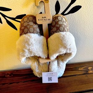 Woman’s house slippers